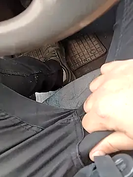 BHugo85269 online show from February 16, 8:43 am