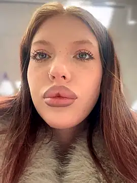 Snapshot of JeanGraay chatting on December 18, 1:39 pm JeanGraay online show from December 18, 1:39 pm