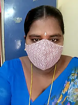 Snapshot of sirisha__9 chatting on May 4, 3:57 am sirisha 9 online show from May 4, 3:57 am