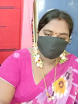 Snapshot of sirisha__9 chatting on May 26, 1:01 am sirisha 9 online show from May 26, 1:01 am