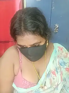Snapshot of sirisha__9 chatting on May 31, 3:15 am sirisha 9 online show from May 31, 3:15 am