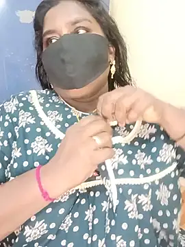 Snapshot of sirisha__9 chatting on June 4, 1:39 pm sirisha 9 online show from June 4, 1:39 pm