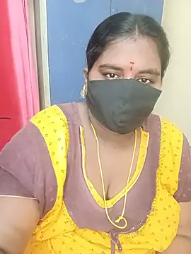 Snapshot of sirisha__9 chatting on July 5, 1:12 am sirisha 9 online show from July 5, 1:12 am