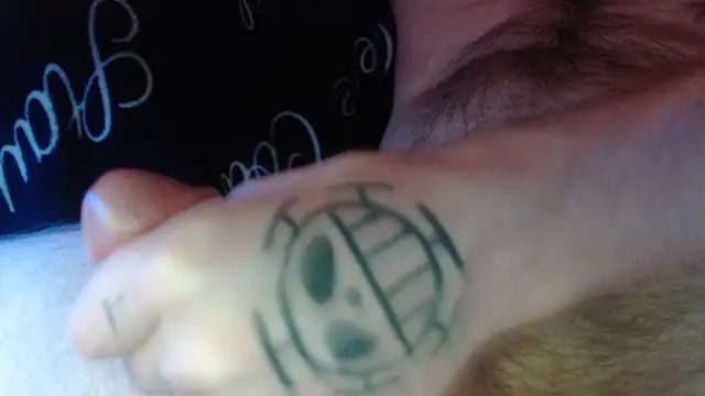 Snapshot of allurhedo chatting on December 18, 2:45 pm allurhedo online show from December 18, 2:45 pm