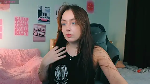 fallin lovee online show from January 7, 7:38 pm