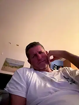 lvnlarge online show from December 19, 12:39 am