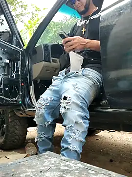 PIGHIGHDIRTY p0 online show from February 15, 9:33 pm