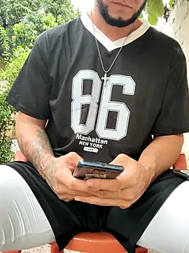 Snapshot of PIGHIGHDIRTY_p0 chatting on June 11, 9:35 pm PIGHIGHDIRTY p0 online show from June 11, 9:35 pm