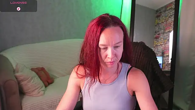 Snapshot of Spoty_Kate_ chatting on June 19, 1:32 am Spoty Kate online show from June 19, 1:32 am