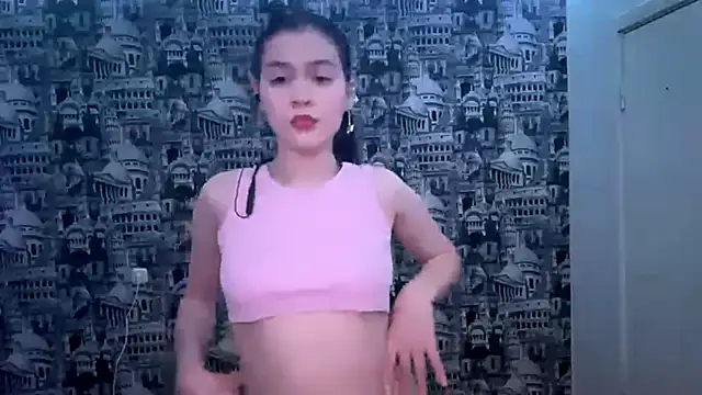 Snapshot of SoldBrief chatting on December 19, 7:10 pm SoldBrief online show from December 19, 7:10 pm