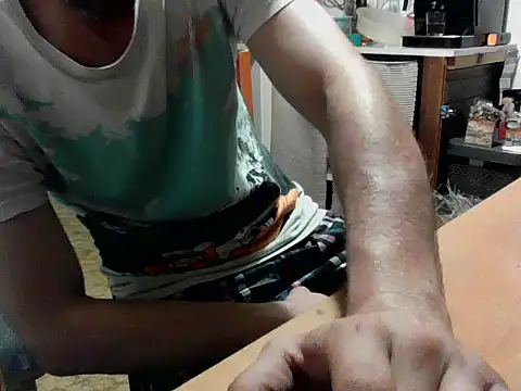 Snapshot of PM12345A chatting on August 6, 8:00 pm PM12345A online show from August 6, 8:00 pm
