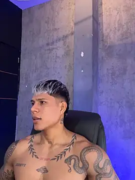 oruz stud online show from March 18, 3:04 pm