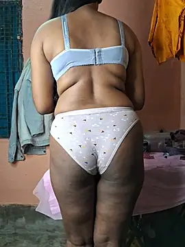 Snapshot of Babyx00 chatting on January 15, 1:37 pm Babyx00 online show from January 15, 1:37 pm