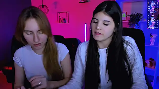 lizzie boom  online show from February 2, 8:07 pm