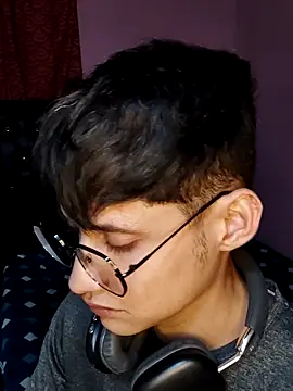 Axell-1997 online show from December 19, 2:18 am