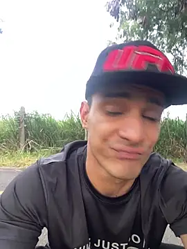 Snapshot of Maicol_xxxx chatting on February 10, 10:14 pm Maicol xxxx online show from February 10, 10:14 pm