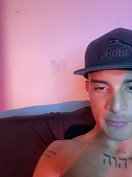 Snapshot of Maicol_xxxx chatting on February 20, 6:26 am Maicol xxxx online show from February 20, 6:26 am