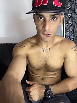 Snapshot of Maicol_xxxx chatting on February 20, 7:03 pm Maicol xxxx online show from February 20, 7:03 pm