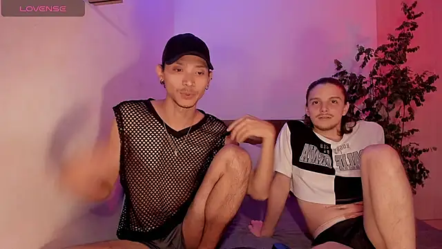 Theo Damon online show from December 22, 8:39 pm