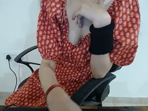 Farhana beautyfull online show from January 6, 4:49 am