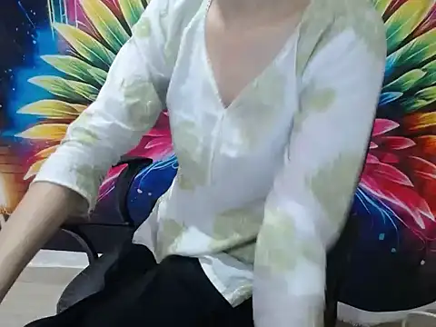 Farhana beautyfull online show from May 2, 4:28 am