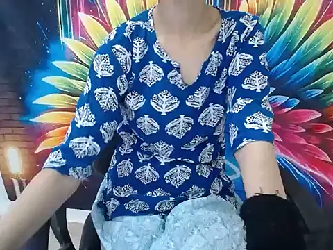 Farhana beautyfull online show from May 20, 4:51 am