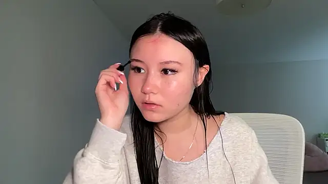 Snapshot of luvvivii chatting on July 21, 3:14 pm luvvivii online show from July 21, 3:14 pm
