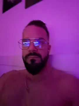 Snapshot of Kiskamalinka89 chatting on February 15, 11:45 pm Kiskamalinka89 online show from February 15, 11:45 pm