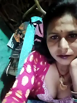 Snapshot of Cuty_priti chatting on May 20, 6:25 pm Cuty priti online show from May 20, 6:25 pm