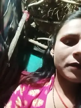 Snapshot of Cuty_priti chatting on May 24, 5:40 pm Cuty priti online show from May 24, 5:40 pm
