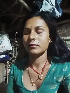 Snapshot of Cuty_priti chatting on May 25, 7:42 pm Cuty priti online show from May 25, 7:42 pm