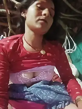 Snapshot of Cuty_priti chatting on May 26, 7:32 pm Cuty priti online show from May 26, 7:32 pm
