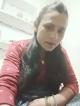 Snapshot of Cuty_priti chatting on June 14, 5:26 pm Cuty priti online show from June 14, 5:26 pm