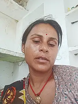 Snapshot of Cuty_priti chatting on July 27, 8:43 am Cuty priti online show from July 27, 8:43 am