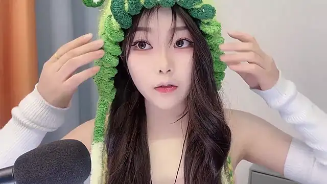 smalldaisy online show from February 1, 2:32 am