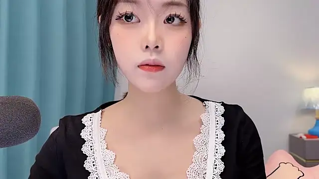 smalldaisy online show from May 1, 3:33 am