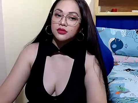 Snapshot of celine_margo chatting on June 17, 5:10 am celine margo online show from June 17, 5:10 am