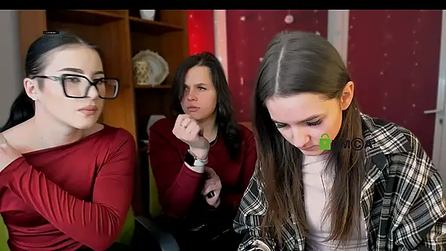 lole ti online show from January 18, 7:17 pm