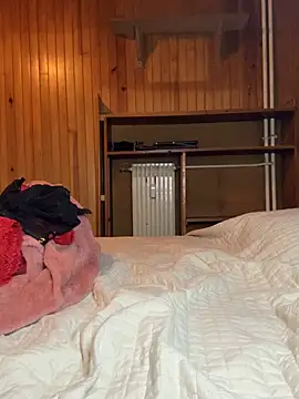 Snapshot of cassie_miller_velvet chatting on March 5, 11:39 am cassie miller velvet online show from March 5, 11:39 am