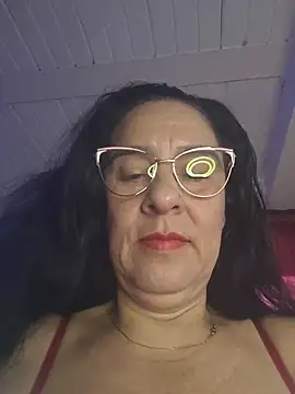 Snapshot of KiaraFoster chatting on May 19, 11:49 am KiaraFoster online show from May 19, 11:49 am
