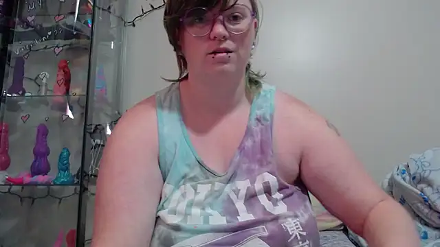 Snapshot of Pupghostt chatting on April 22, 1:34 pm Pupghostt online show from April 22, 1:34 pm