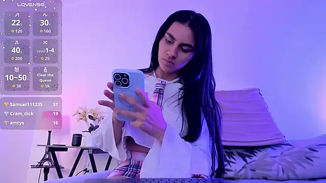 ManuelaEvans  online show from May 19, 1:56 am
