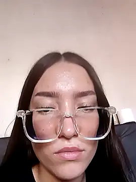 Shei00000 online show from December 19, 7:32 pm