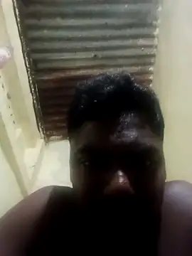 Snapshot of Tamilpaiyan07 chatting on May 6, 10:15 pm Tamilpaiyan07 online show from May 6, 10:15 pm
