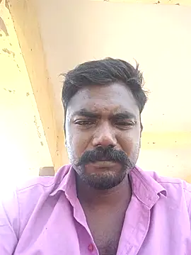 Snapshot of Tamilpaiyan07 chatting on May 27, 9:06 am Tamilpaiyan07 online show from May 27, 9:06 am