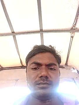 Snapshot of Tamilpaiyan07 chatting on June 14, 7:32 am Tamilpaiyan07 online show from June 14, 7:32 am