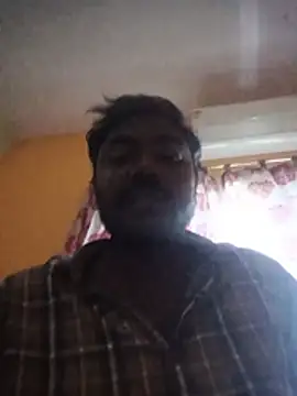 Snapshot of Tamilpaiyan07 chatting on June 30, 4:46 am Tamilpaiyan07 online show from June 30, 4:46 am