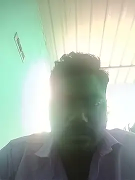 Snapshot of Tamilpaiyan07 chatting on July 16, 5:46 am Tamilpaiyan07 online show from July 16, 5:46 am