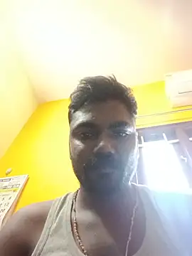 Snapshot of Tamilpaiyan07 chatting on July 27, 7:37 am Tamilpaiyan07 online show from July 27, 7:37 am