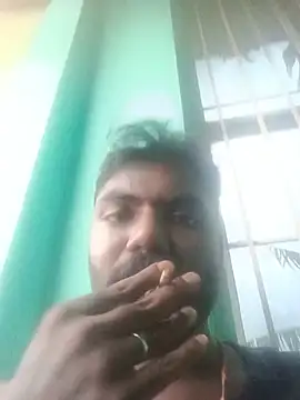 Snapshot of Tamilpaiyan07 chatting on July 28, 12:23 pm Tamilpaiyan07 online show from July 28, 12:23 pm